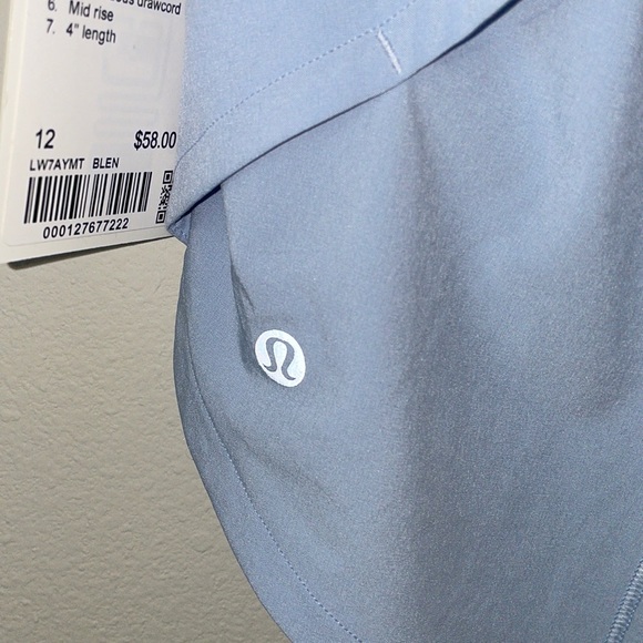 NWT Lululemon Blue Linen Mid Rise Lined Speed Up Short 4" Size 12 - Picture 3 of 10